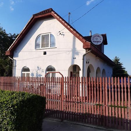Levendula Vendégház Hajduszoboszlo Exterior foto